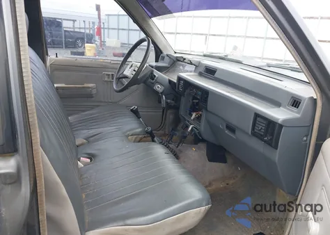 1987 Dodge Ram 50 z USA, uszkodzony, nr VIN JB7FM24E2HP098452